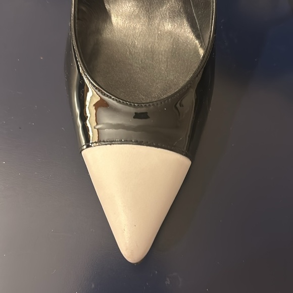 Stuart Weitzman Black and White Patent Leather Pump - Picture 10 of 12